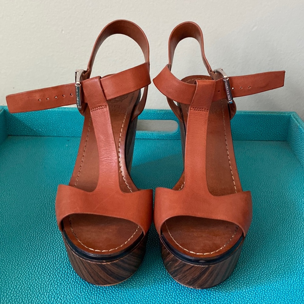 Women's Tan Platform Sandals